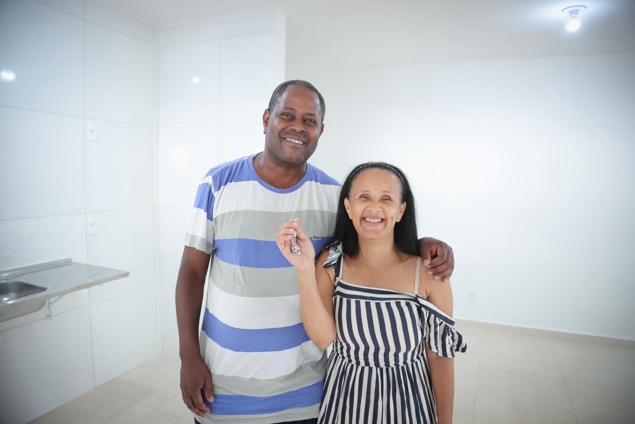 Governo de SP entrega chaves da casa própria a mais de 350 famílias no Capão Redondo