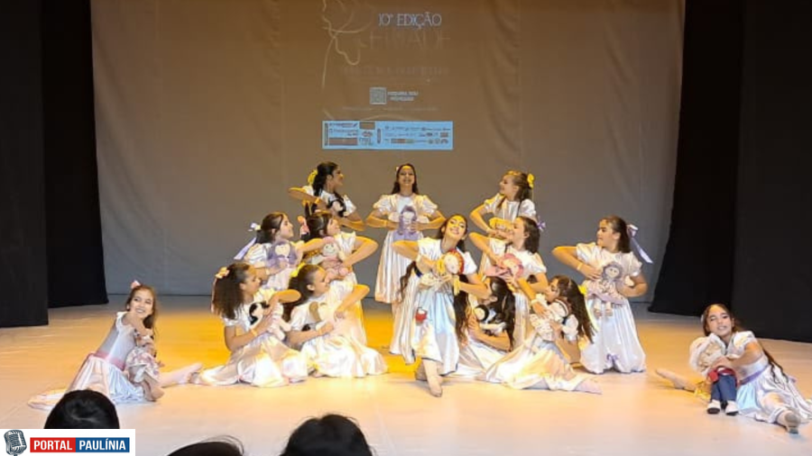 Turma da professora Larissa conquista 2º lugar na categoria Ballet de Repertório Infantil em festival internacional de dança